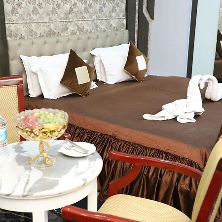Republic Hotel باتنا المظهر الخارجي الصورة