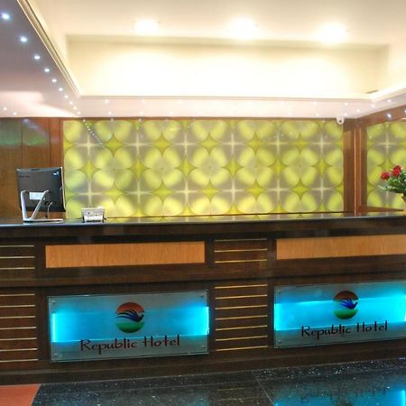Republic Hotel باتنا المظهر الخارجي الصورة