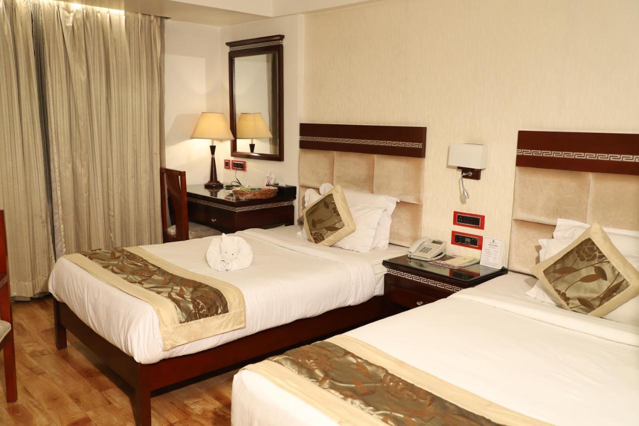 Republic Hotel باتنا المظهر الخارجي الصورة