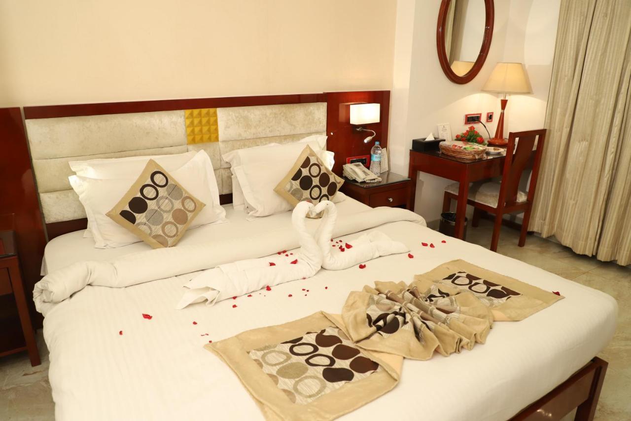 Republic Hotel باتنا المظهر الخارجي الصورة