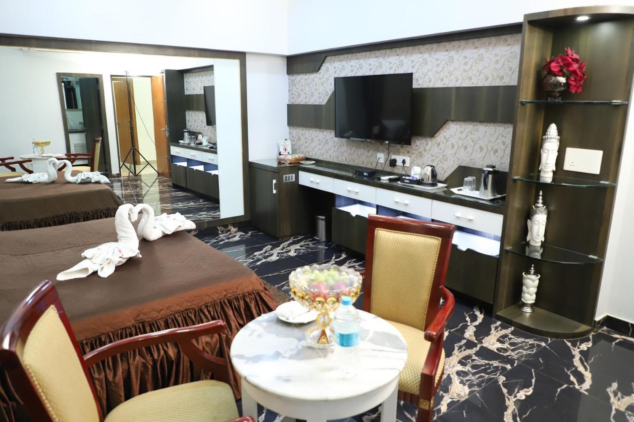 Republic Hotel باتنا المظهر الخارجي الصورة