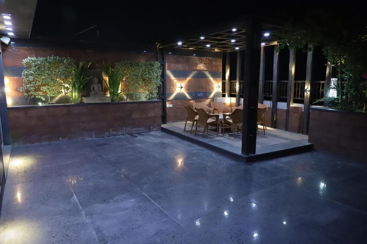 Republic Hotel باتنا المظهر الخارجي الصورة