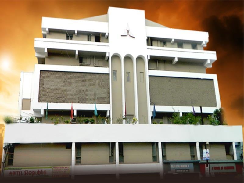 Republic Hotel باتنا المظهر الخارجي الصورة