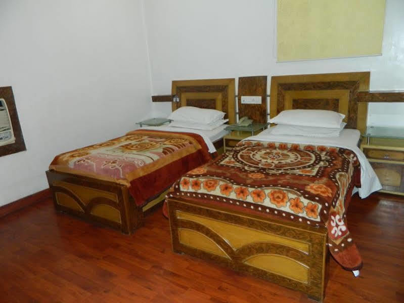 Republic Hotel باتنا المظهر الخارجي الصورة