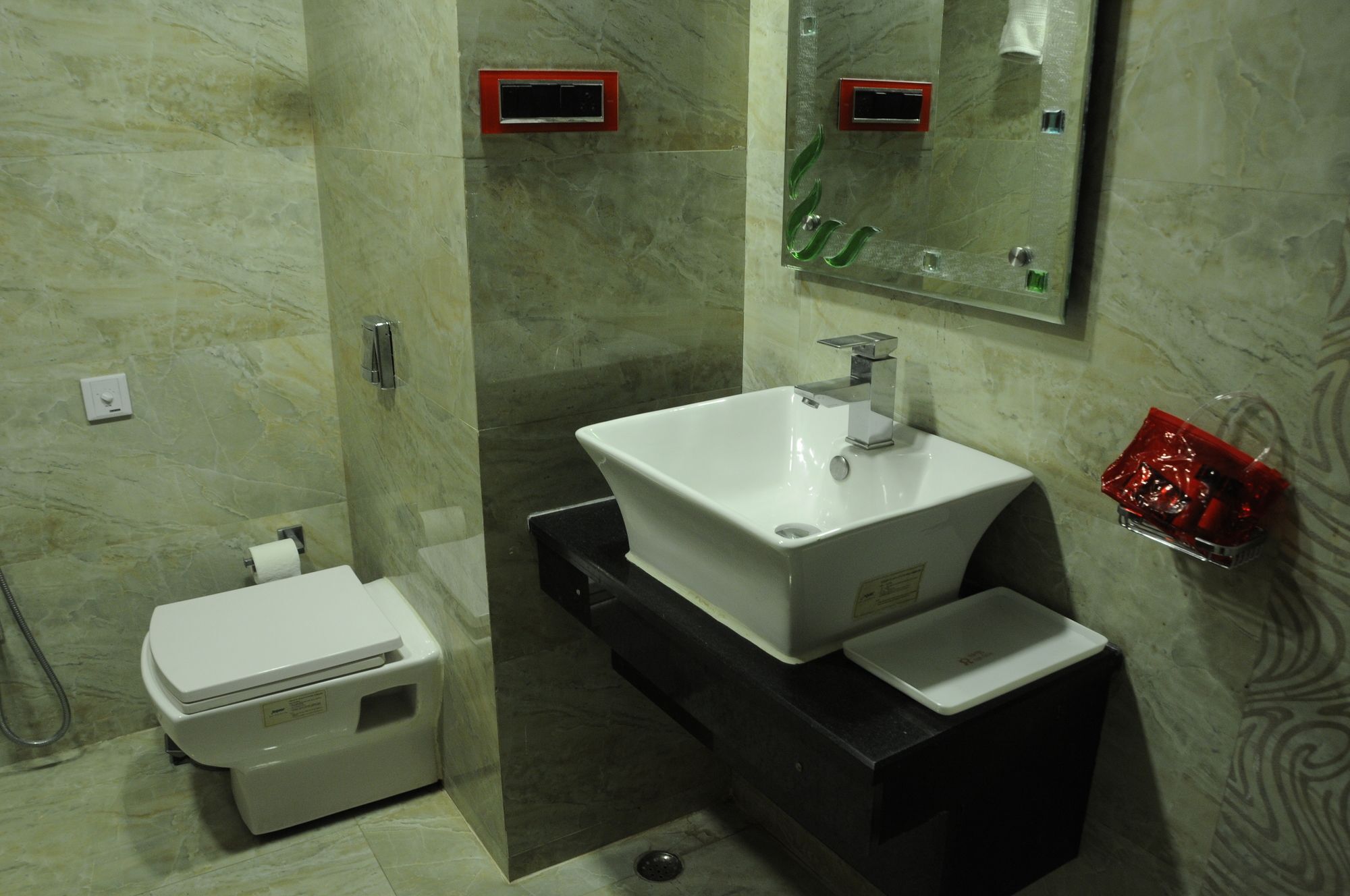 Republic Hotel باتنا المظهر الخارجي الصورة